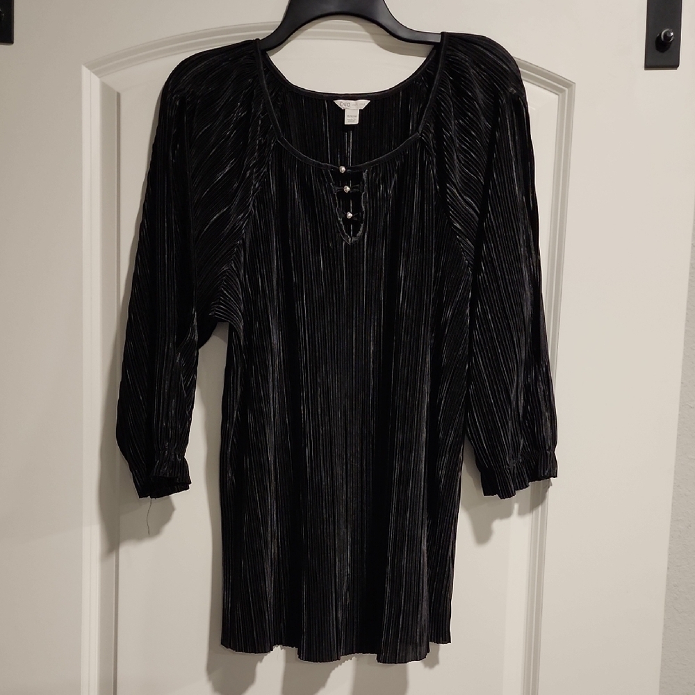 Black Pleated Tunic Top
